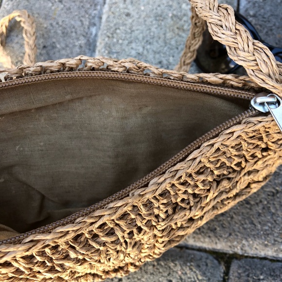 ✨WOVEN STRAW  CRESCENT  BOHO CROSSBODY BAG✨ - Picture 4 of 8